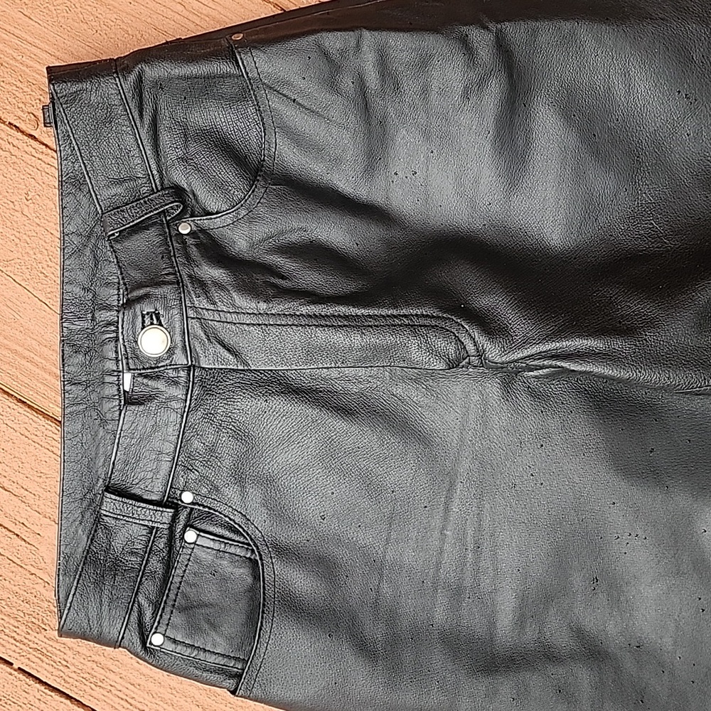 Wm 100% leather black pants size 8